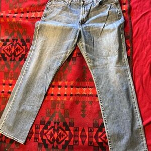 Lucky Brand Men's Light Blue Straight Jeans size 40 x 34